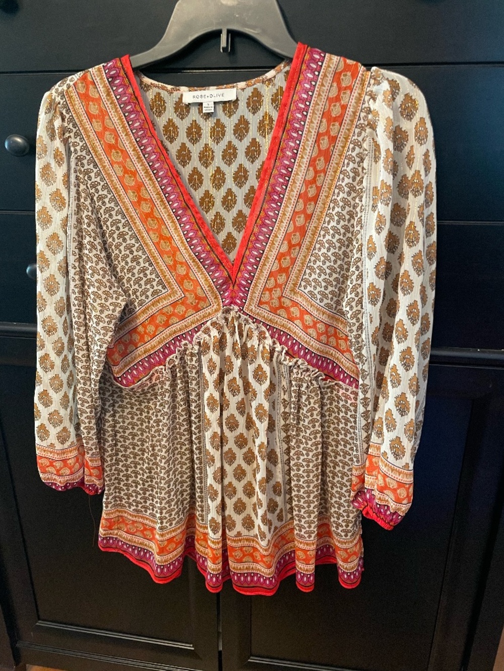 NWOT Bohemian Style Peasant  by Rose + Olive. (S)